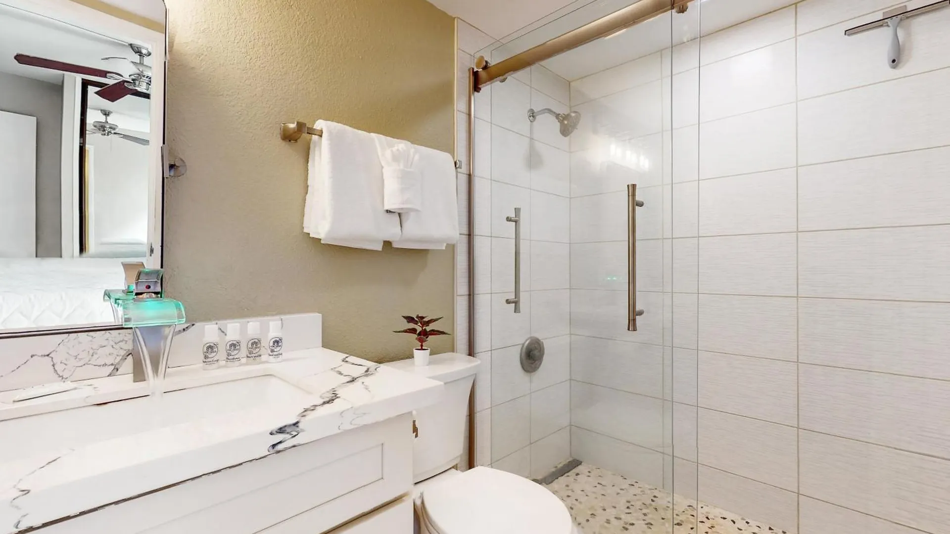 Апартаменты Island Sands #306 Wailuku